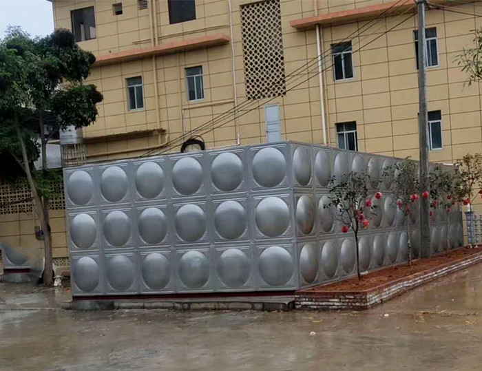 不銹鋼水箱---水之容器