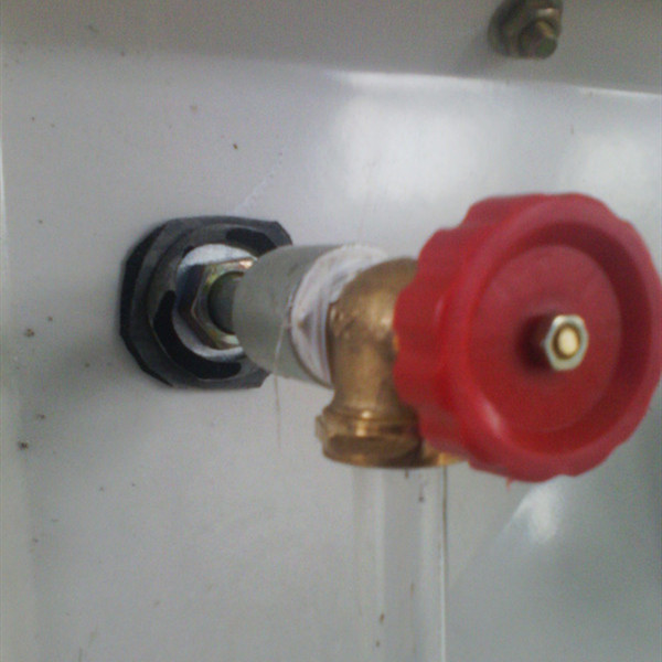 為什么不銹鋼水箱要開(kāi)溢流口及溢流口的作用