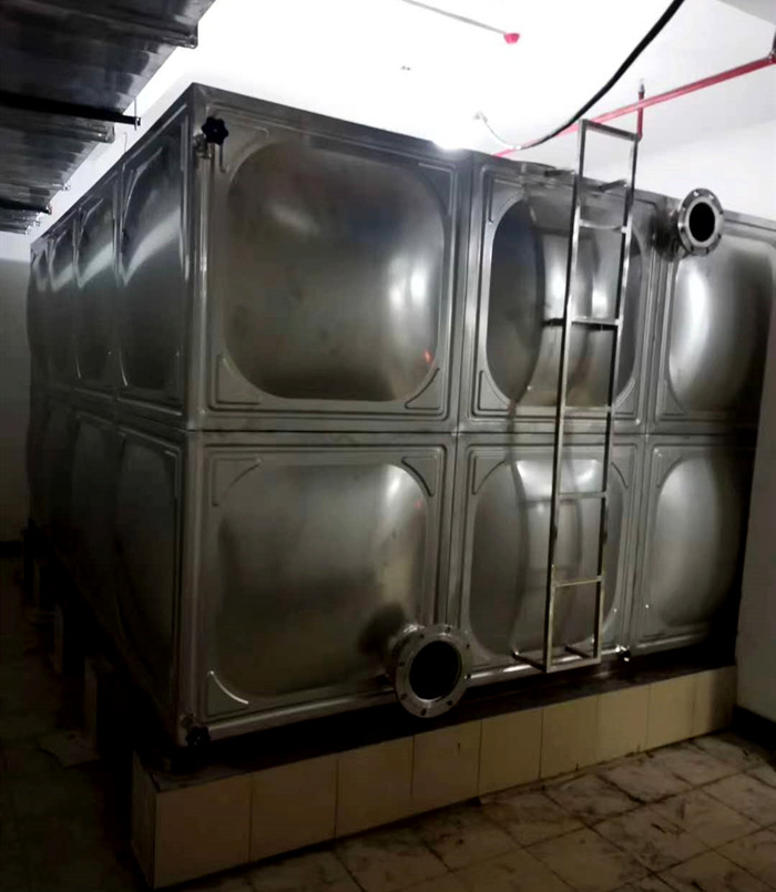 不銹鋼水箱如何與燃氣鍋爐結合使用呢？