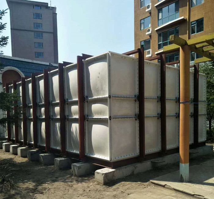 玻璃鋼水箱板結(jié)構(gòu)及性能試驗(yàn)