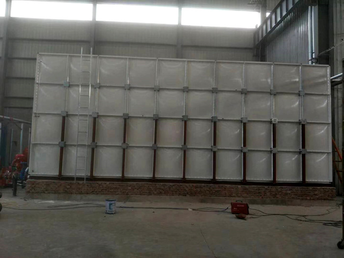 玻璃鋼水箱運用高進(jìn)低出的用水方式