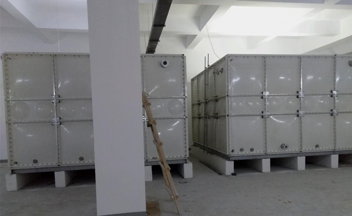 玻璃鋼水箱為什么大都采用方形的呢？