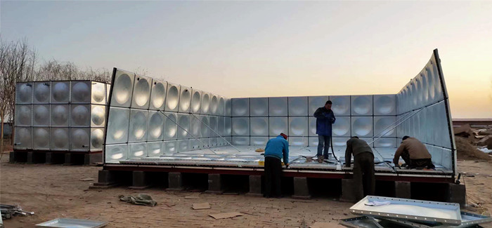 鍍鋅水箱采用專業密封條密封