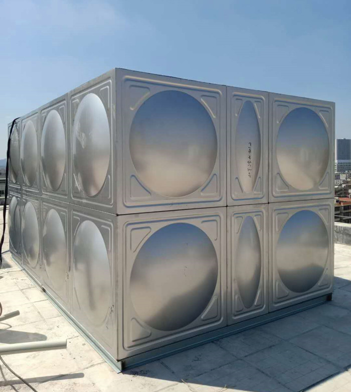 如何通過色澤方法鑒定不銹鋼水箱