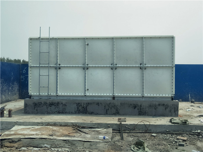 玻璃鋼水箱的可塑性表現(xiàn)在哪些地方？