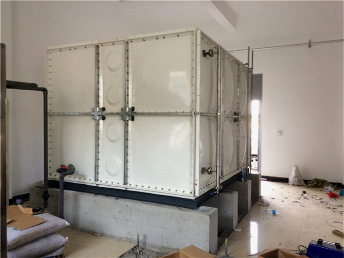 玻璃鋼水箱如何能達到耐高溫狀態