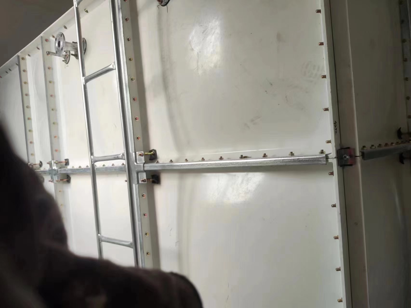 濟南28立方玻璃鋼水箱